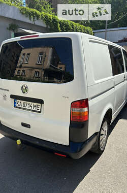 Вантажний фургон Volkswagen Transporter 2005 в Києві