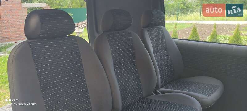 Минивэн Volkswagen Transporter 2002 в Дунаевцах