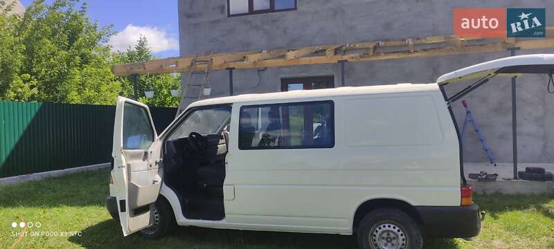 Минивэн Volkswagen Transporter 2002 в Дунаевцах