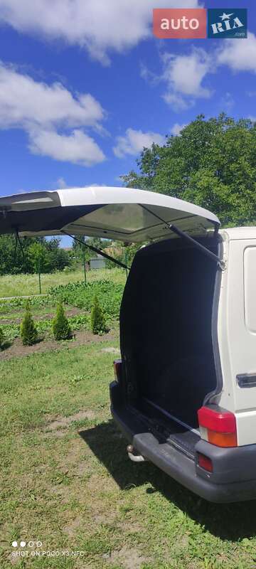 Минивэн Volkswagen Transporter 2002 в Дунаевцах