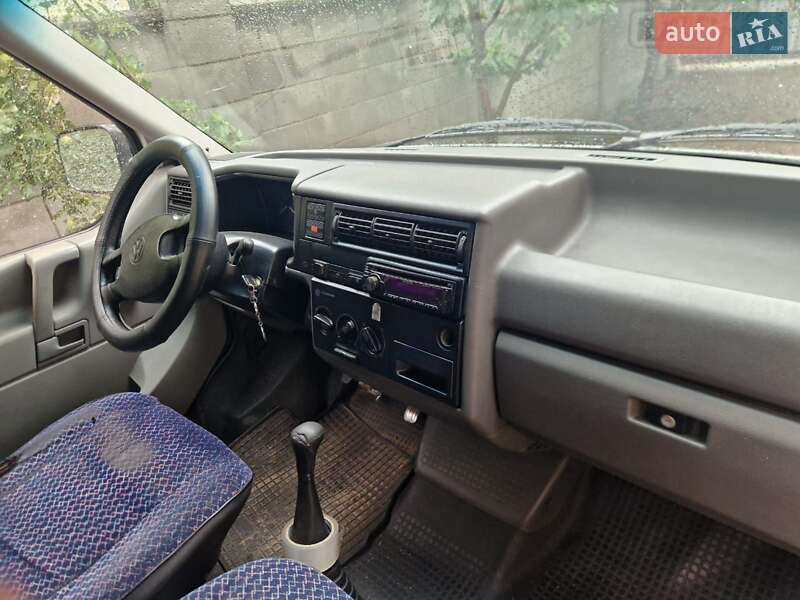 Минивэн Volkswagen Transporter 1996 в Ровно