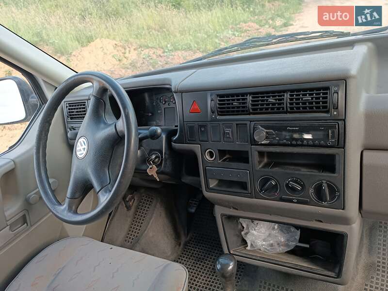 Мінівен Volkswagen Transporter 2000 в Самборі