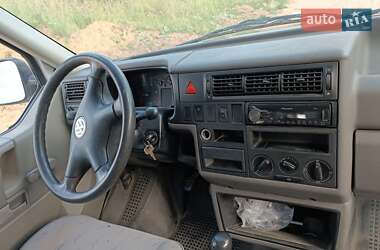 Минивэн Volkswagen Transporter 2000 в 