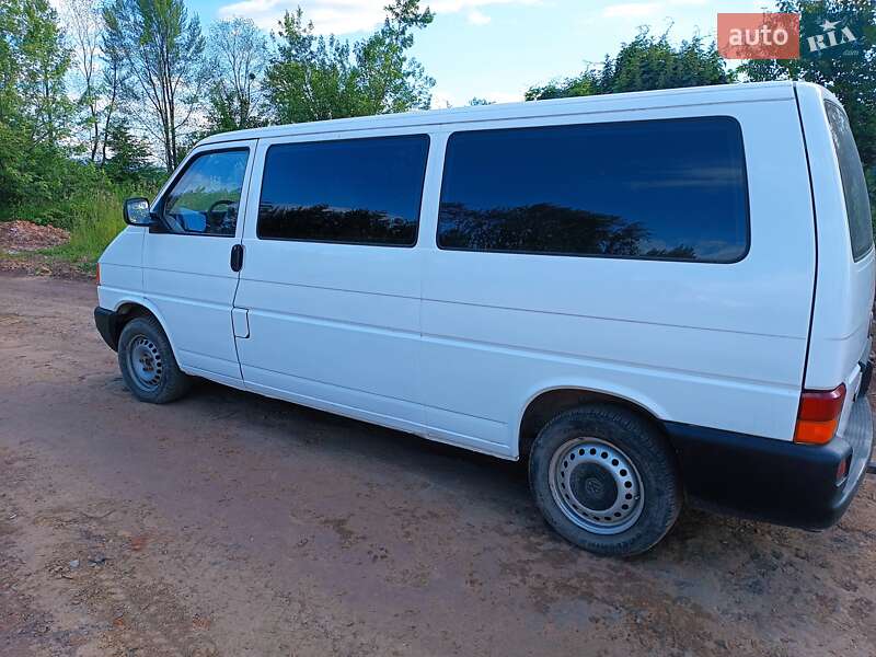 Мінівен Volkswagen Transporter 2000 в Самборі