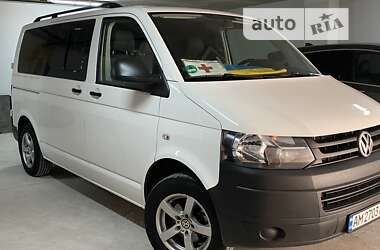 Мінівен Volkswagen Transporter 2015 в Києві