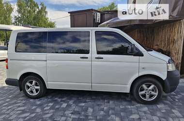 Мінівен Volkswagen Transporter 2004 в Рівному