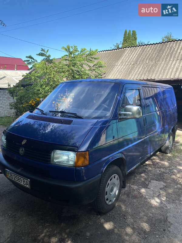 Минивэн Volkswagen Transporter 1996 в Чернигове