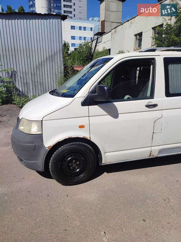 Минивэн Volkswagen Transporter 2004 в Киеве