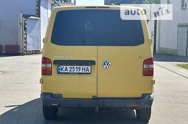 Вантажний фургон Volkswagen Transporter 2009 в Брошневі-Облозі