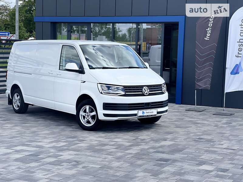 Грузовой фургон Volkswagen Transporter 2017 в Ровно