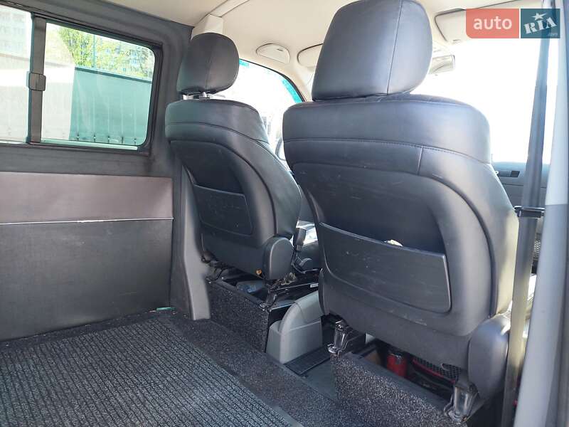 Минивэн Volkswagen Transporter 2010 в Киеве