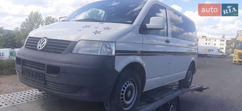 Мінівен Volkswagen Transporter 2005 в Млиніві