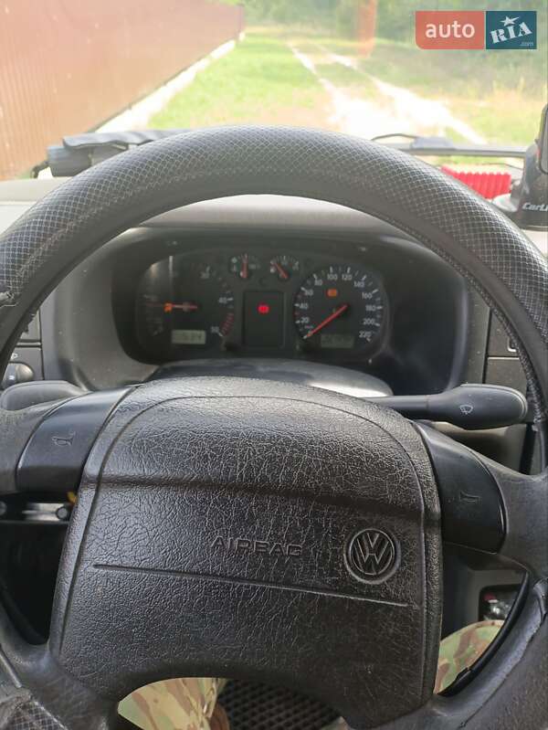 Минивэн Volkswagen Transporter 1998 в Ратным