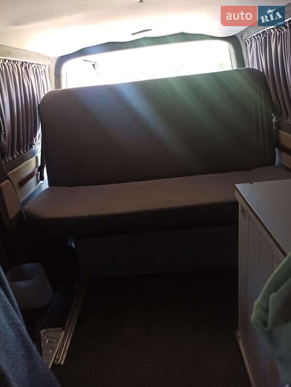 Минивэн Volkswagen Transporter 2006 в Калуше