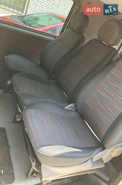 Минивэн Volkswagen Transporter 2002 в 