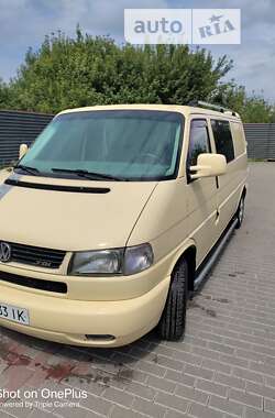 Мінівен Volkswagen Transporter 2000 в Радивиліві