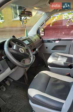 Минивэн Volkswagen Transporter 2005 в 
