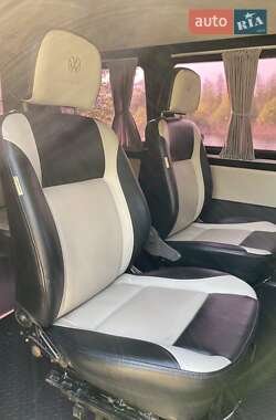 Минивэн Volkswagen Transporter 2005 в 