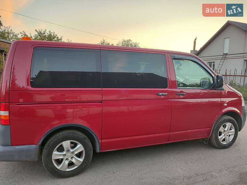 Минивэн Volkswagen Transporter 2009 в 