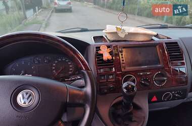 Минивэн Volkswagen Transporter 2009 в 