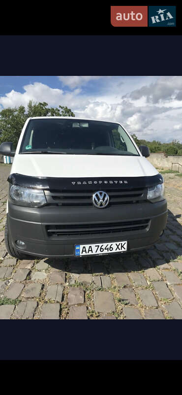 Мінівен Volkswagen Transporter 2014 в 