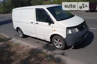 Вантажний фургон Volkswagen Transporter 2005 в Новому Бузі