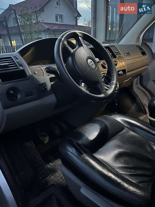 Минивэн Volkswagen Transporter 2009 в Ивано-Франковске