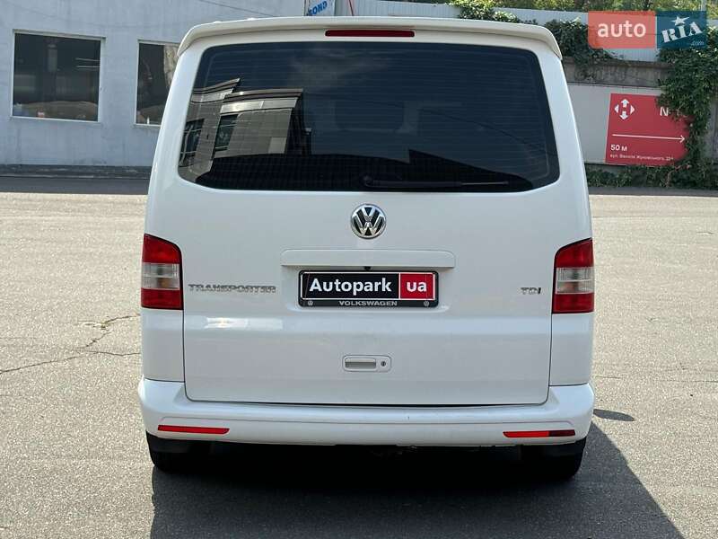 Минивэн Volkswagen Transporter 2014 в Киеве