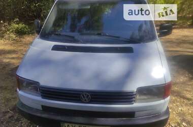 Вантажний фургон Volkswagen Transporter 1995 в Харкові