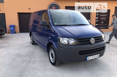 Вантажний фургон Volkswagen Transporter 2013 в Верховині