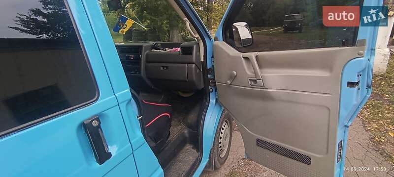 Мінівен Volkswagen Transporter 2000 в Первомайську