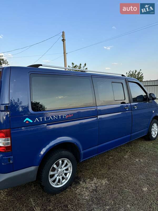 Минивэн Volkswagen Transporter 2010 в Сумах