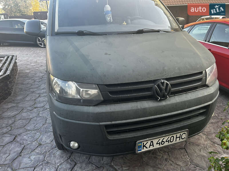 Мінівен Volkswagen Transporter 2010 в Києві