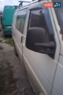 Минивэн Volkswagen Transporter 2000 в 