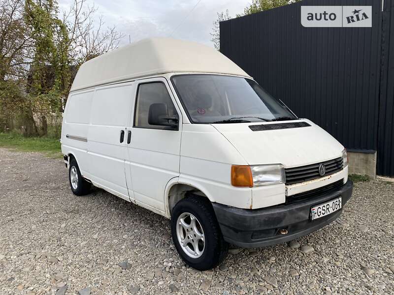 Грузовой фургон Volkswagen Transporter 1993 в Хусте