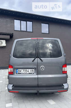 Мінівен Volkswagen Transporter 2014 в Рокитному