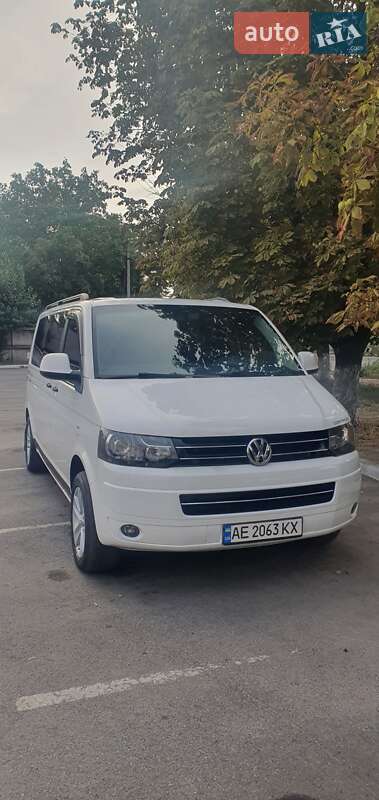 Мінівен Volkswagen Transporter 2015 в Дніпрі