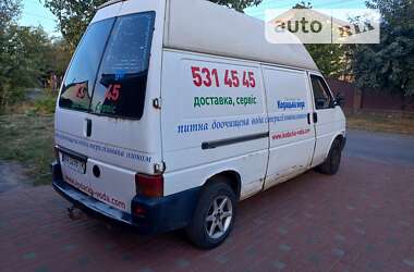 Грузовой фургон Volkswagen Transporter 2003 в Лубнах