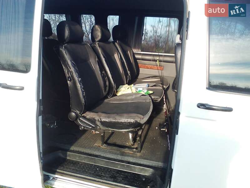 Мінівен Volkswagen Transporter 2007 в Заваллі