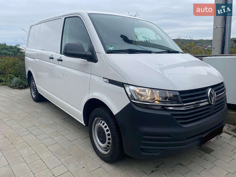 Грузовой фургон Volkswagen Transporter 2020 в 