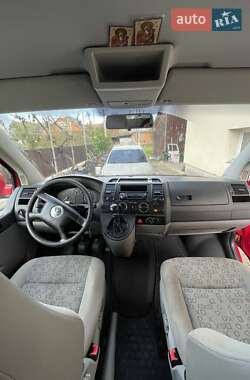 Минивэн Volkswagen Transporter 2004 в Тячеве