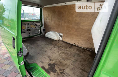 Грузовой фургон Volkswagen Transporter 2001 в 