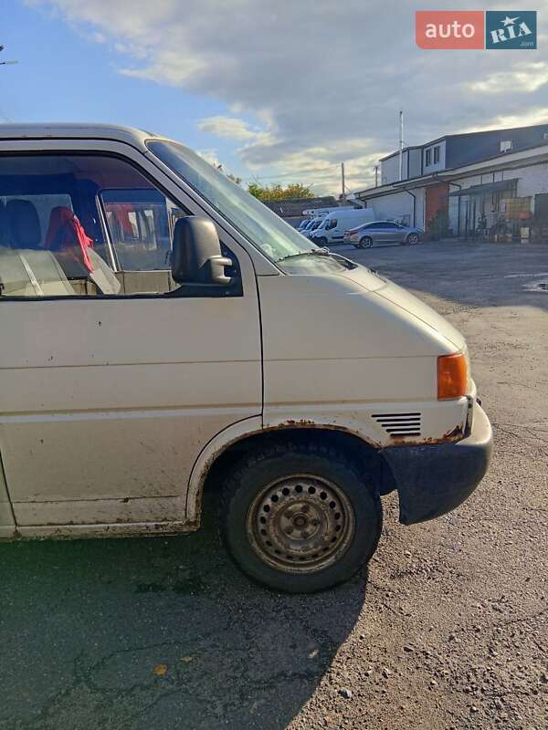 Минивэн Volkswagen Transporter 2001 в Чернигове