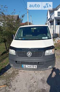 Грузопассажирский фургон Volkswagen Transporter 2004 в Львове