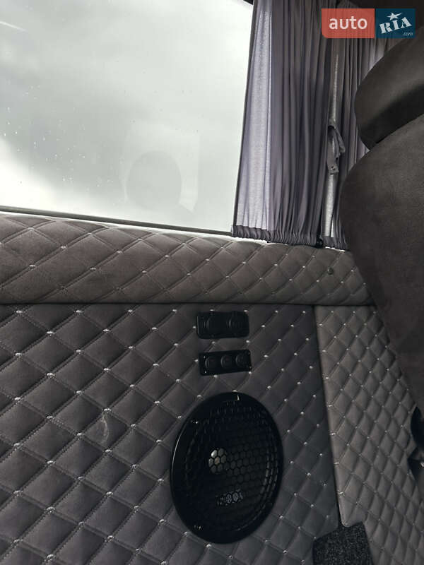 Минивэн Volkswagen Transporter 1999 в Черновцах