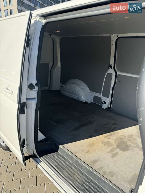 Грузовой фургон Volkswagen Transporter 2018 в Киеве