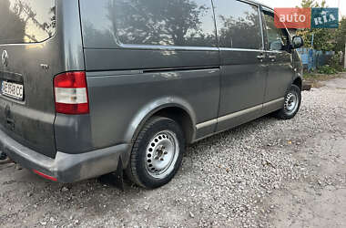 Грузовой фургон Volkswagen Transporter 2012 в Кривом Роге