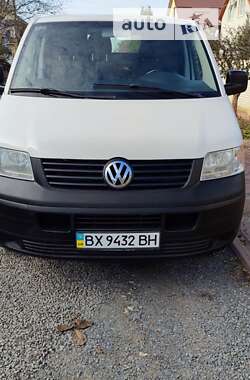 Грузовой фургон Volkswagen Transporter 2005 в Хмельницком