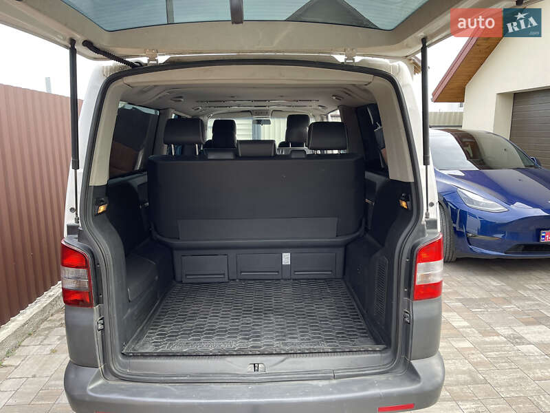 Минивэн Volkswagen Transporter 2011 в Киеве