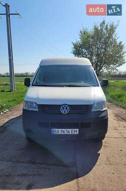 Вантажний фургон Volkswagen Transporter 2003 в Устинівці